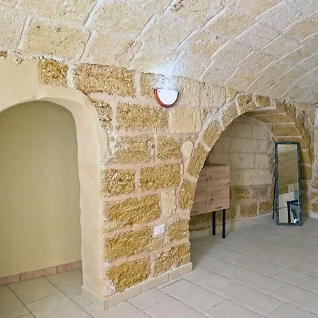 Dimora Raffaele 住宿加早餐酒店